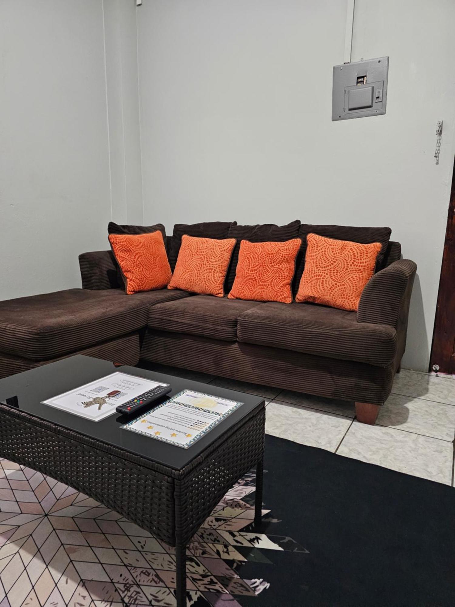 2Br Apt In St Helena - 6Mins From The Airport Perfect For Short And Long Stays Piarco 외부 사진